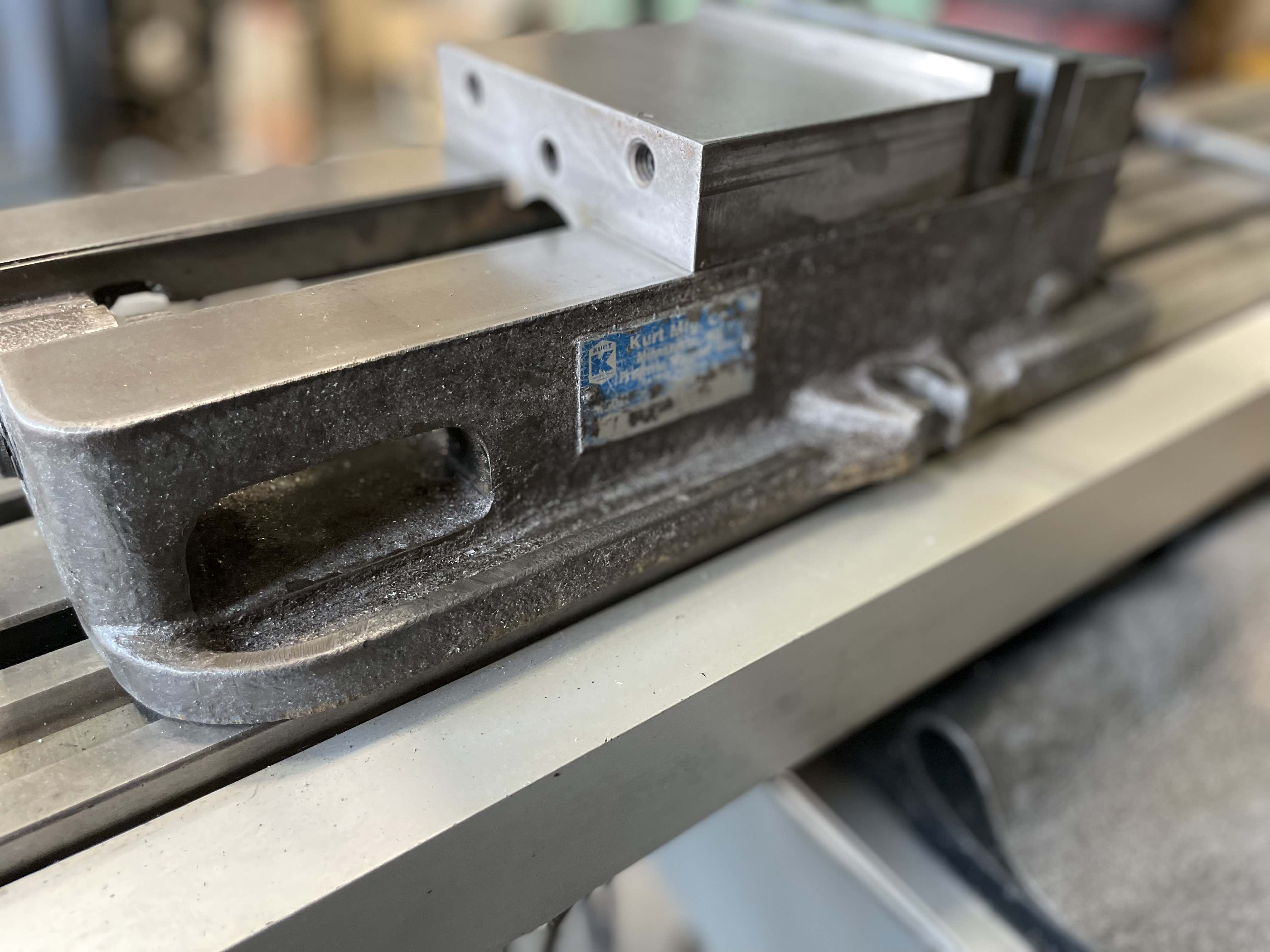 Republic Lagun FTV-2S  Vertical Mill